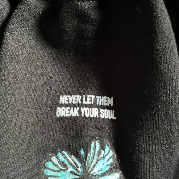 Phora Yours Truly Sweater - Picture 4 of 5